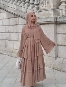 استایل کردن مانتو عبایی
حجاب کوثر